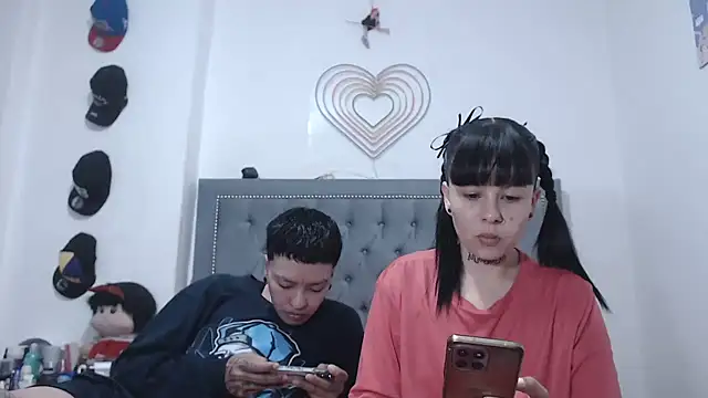 dulce maria x online show from 02/21/26, 04:02