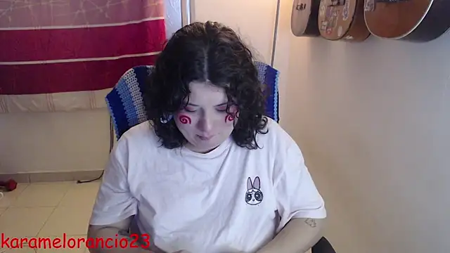 Snapshot of Smoke_trip_Alicia chatting on 09/19/25, 04:47 Smoke trip Alicia online show from 09/19/25, 04:47