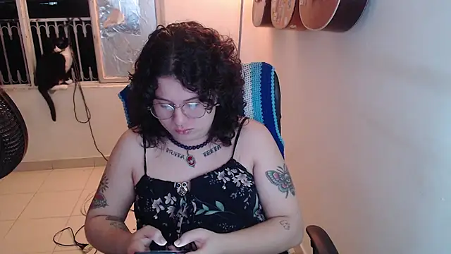 Smoke trip Alicia online show from 12/18/25, 10:10