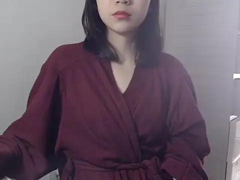 Snapshot of Bigg_Pussyy_Catt chatting on 12/18/24, 04:09 Bigg Pussyy Catt online show from 12/18/24, 04:09