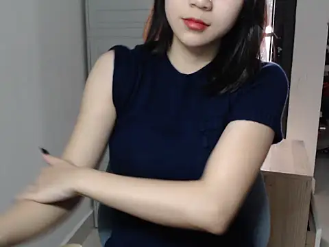 Snapshot of Bigg_Pussyy_Catt chatting on 12/23/24, 04:33 Bigg Pussyy Catt online show from 12/23/24, 04:33