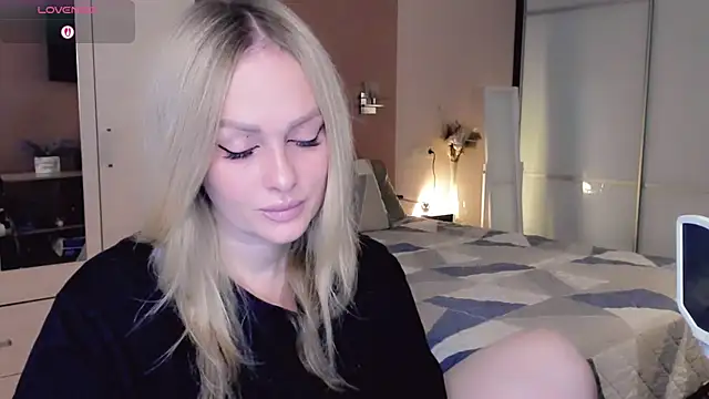 Snapshot of Libby_Nora chatting on 11/02/25, 09:44 Libby Nora online show from 11/02/25, 09:44