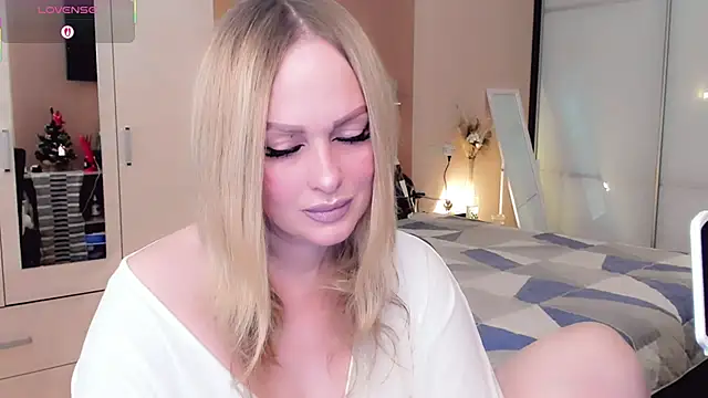 Snapshot of Libby_Nora chatting on 01/12/26, 11:37 Libby Nora online show from 01/12/26, 11:37