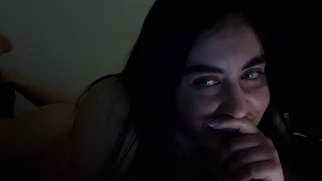 Snapshot of WetFlower69 chatting on 06/11/26, 02:53 WetFlower69 online show from 06/11/26, 02:53