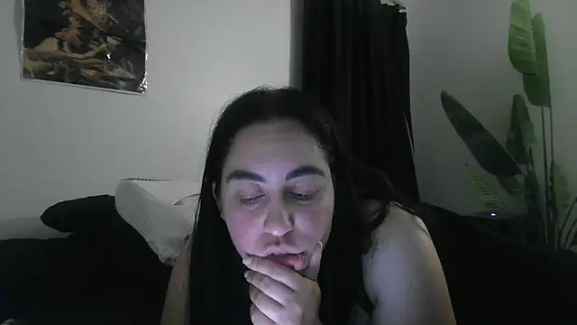 Snapshot of WetFlower69 chatting on 06/27/26, 01:54 WetFlower69 online show from 06/27/26, 01:54