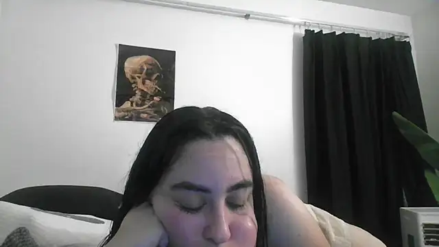 Snapshot of WetFlower69 chatting on 07/17/26, 02:18 WetFlower69 online show from 07/17/26, 02:18
