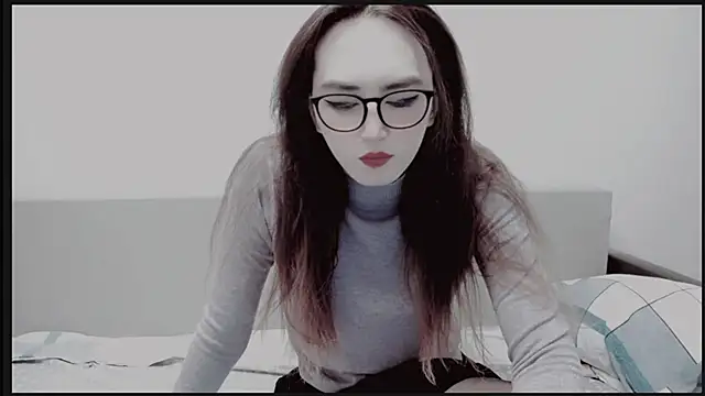 Snapshot of MinniMaksy chatting on 02/09/25, 08:54 MinniMaksy online show from 02/09/25, 08:54