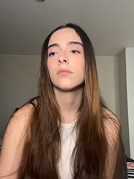 Snapshot of swrennn19 chatting on 12/17/24, 07:04 swrennn19 online show from 12/17/24, 07:04