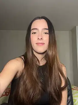 Snapshot of swrennn19 chatting on 12/27/24, 06:53 swrennn19 online show from 12/27/24, 06:53