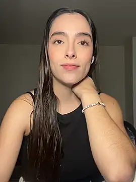 Snapshot of swrennn19 chatting on 01/07/25, 06:35 swrennn19 online show from 01/07/25, 06:35