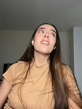 Snapshot of swrennn19 chatting on 01/18/25, 06:21 swrennn19 online show from 01/18/25, 06:21