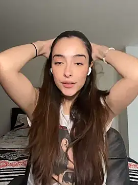 Snapshot of swrennn19 chatting on 01/25/25, 04:13 swrennn19 online show from 01/25/25, 04:13