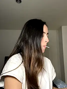 Snapshot of swrennn19 chatting on 10/03/25, 06:38 swrennn19 online show from 10/03/25, 06:38