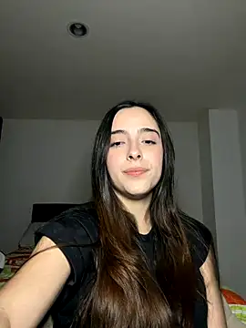 Snapshot of swrennn19 chatting on 10/18/25, 12:57 swrennn19 online show from 10/18/25, 12:57