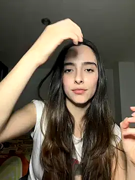 Snapshot of swrennn19 chatting on 10/22/25, 11:37 swrennn19 online show from 10/22/25, 11:37