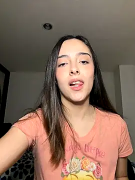 Snapshot of swrennn19 chatting on 11/23/25, 06:41 swrennn19 online show from 11/23/25, 06:41