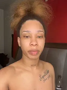 Snapshot of nikkiibabby chatting on 02/27/25, 01:38 nikkiibabby online show from 02/27/25, 01:38