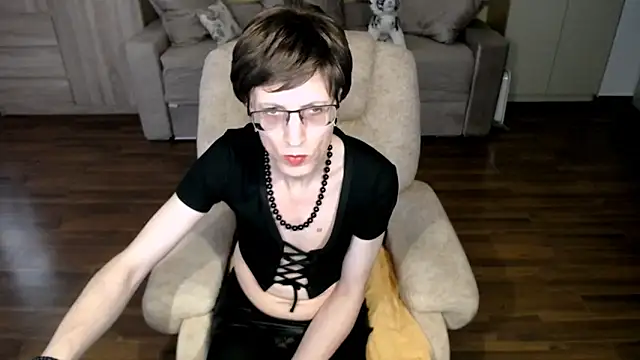 clementine online show from 04/17/26, 10:51