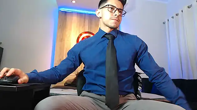 Andrew 4  online show from 12/11/24, 06:14