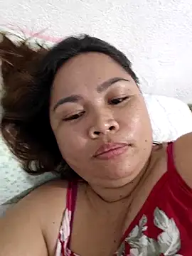 XXLorie 02 online show from 01/15/26, 12:54