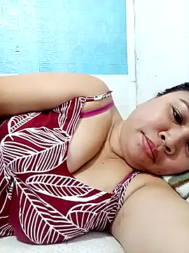 XXLorie 02 online show from 02/14/26, 11:56