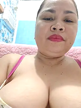 XXLorie 02 online show from 03/13/26, 12:39