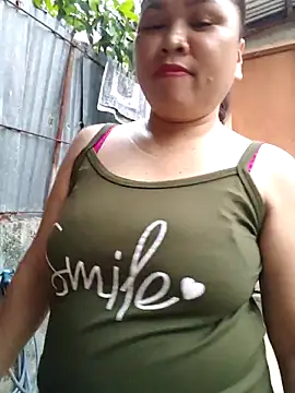 XXLorie 02 online show from 04/07/26, 09:43