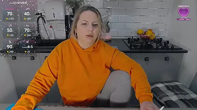 erikaerika online show from 02/16/26, 12:01