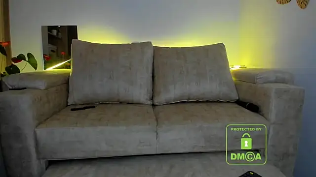 Snapshot of k4y_lover chatting on 03/23/25, 01:42 k4y lover online show from 03/23/25, 01:42