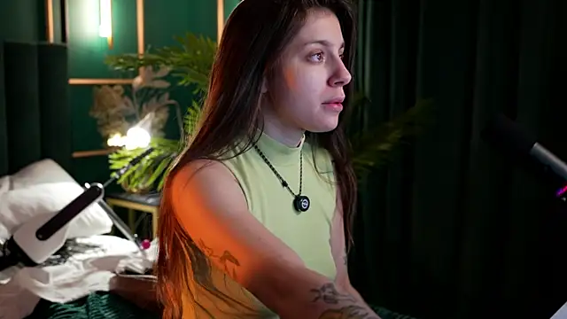 Eille Elfie online show from 12/01/25, 05:12