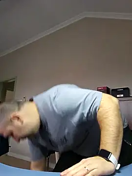 Snapshot of Andrew1900529 chatting on 11/28/25, 08:06 Andrew1900529 online show from 11/28/25, 08:06