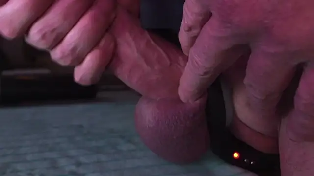 Snapshot of NylonHype chatting on 01/25/25, 10:50 NylonHype online show from 01/25/25, 10:50