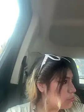 Snapshot of BA_BYY chatting on 03/04/25, 06:39 BA BYY online show from 03/04/25, 06:39