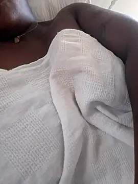 Adrilovechocolate online show from 05/04/26, 01:51