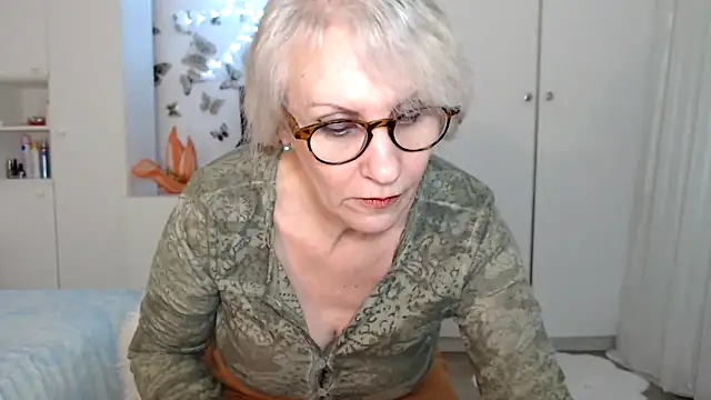 Snapshot of Ghertrude52 chatting on 02/18/25, 08:16 Ghertrude52 online show from 02/18/25, 08:16