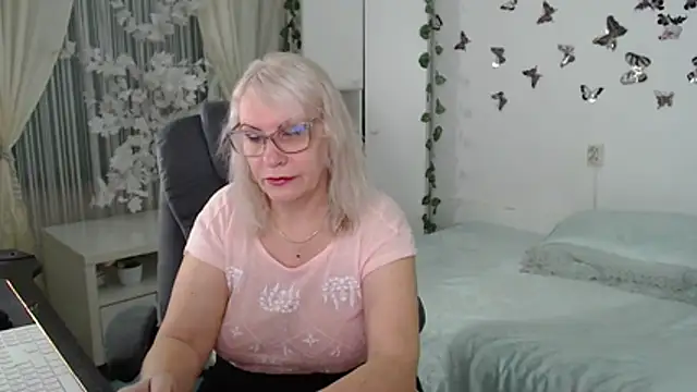 Ghertrude52 online show from 04/11/26, 04:06