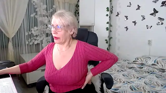 Ghertrude52 online show from 04/28/26, 03:44