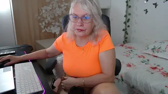 Ghertrude52 online show from 05/08/26, 04:07