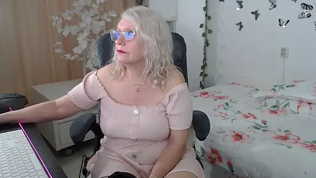 Ghertrude52 online show from 05/15/26, 04:19