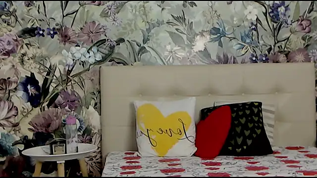 RoseDiamond06 online show from 01/25/25, 10:40