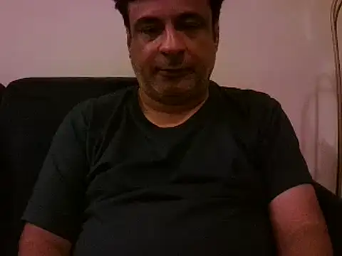Snapshot of desipapaxxx chatting on 02/27/25, 07:15 desipapaxxx online show from 02/27/25, 07:15