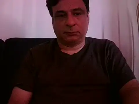 Snapshot of desipapaxxx chatting on 03/12/25, 03:13 desipapaxxx online show from 03/12/25, 03:13