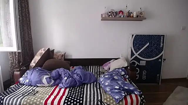 SexxyLety online show from 10/24/25, 06:43