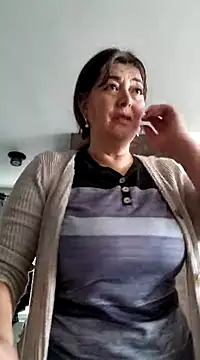Snapshot of emma_tour chatting on 02/14/25, 03:36 emma tour online show from 02/14/25, 03:36