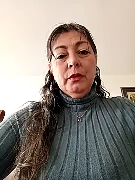 Snapshot of emma_tour chatting on 03/21/25, 03:35 emma tour online show from 03/21/25, 03:35