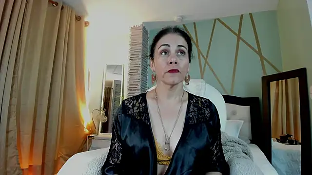 girasol walton online show from 01/21/25, 03:32