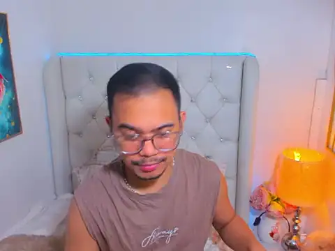 AsianZero online show from 04/26/26, 05:21