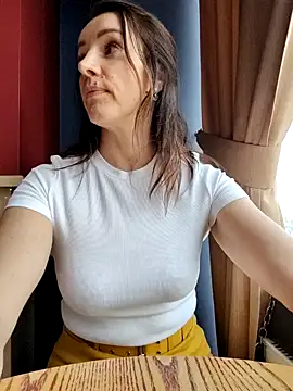 EvaXOAir online show from 03/22/25, 09:02