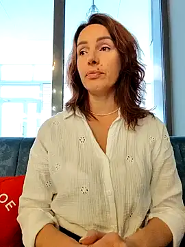 EvaXOAir online show from 11/07/25, 06:02