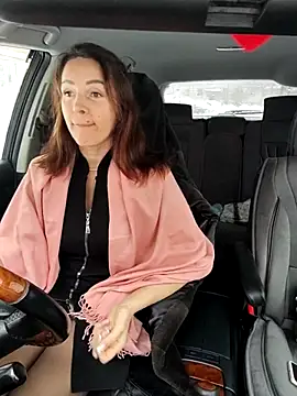 EvaXOAir online show from 12/14/25, 04:40